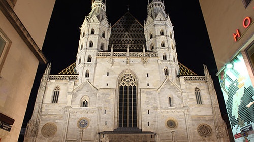 hauber & graf gmbh - Kompetenz in Licht: Stephansdom Wien, Eingangsportal